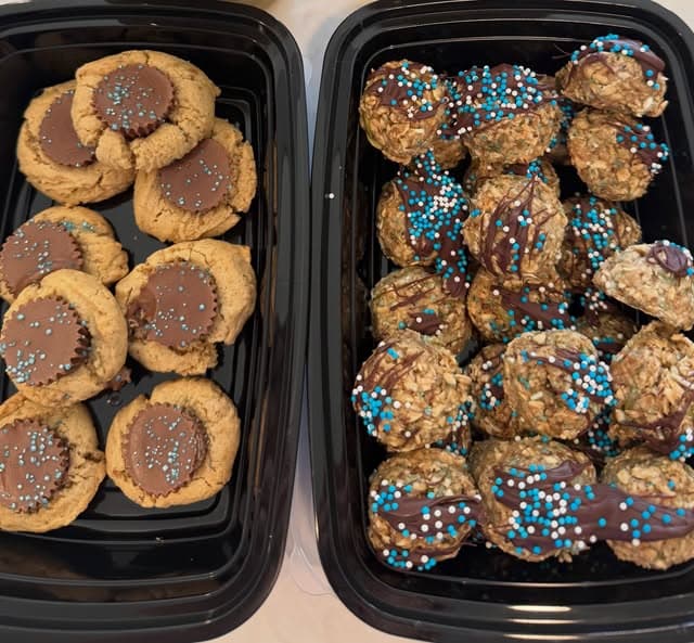 Energy bites with blue sprinkles for a baby boy